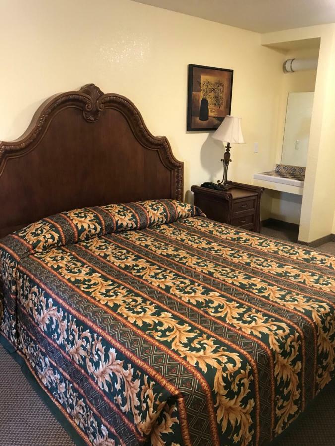 Hacienda Motel Escondido Dış mekan fotoğraf