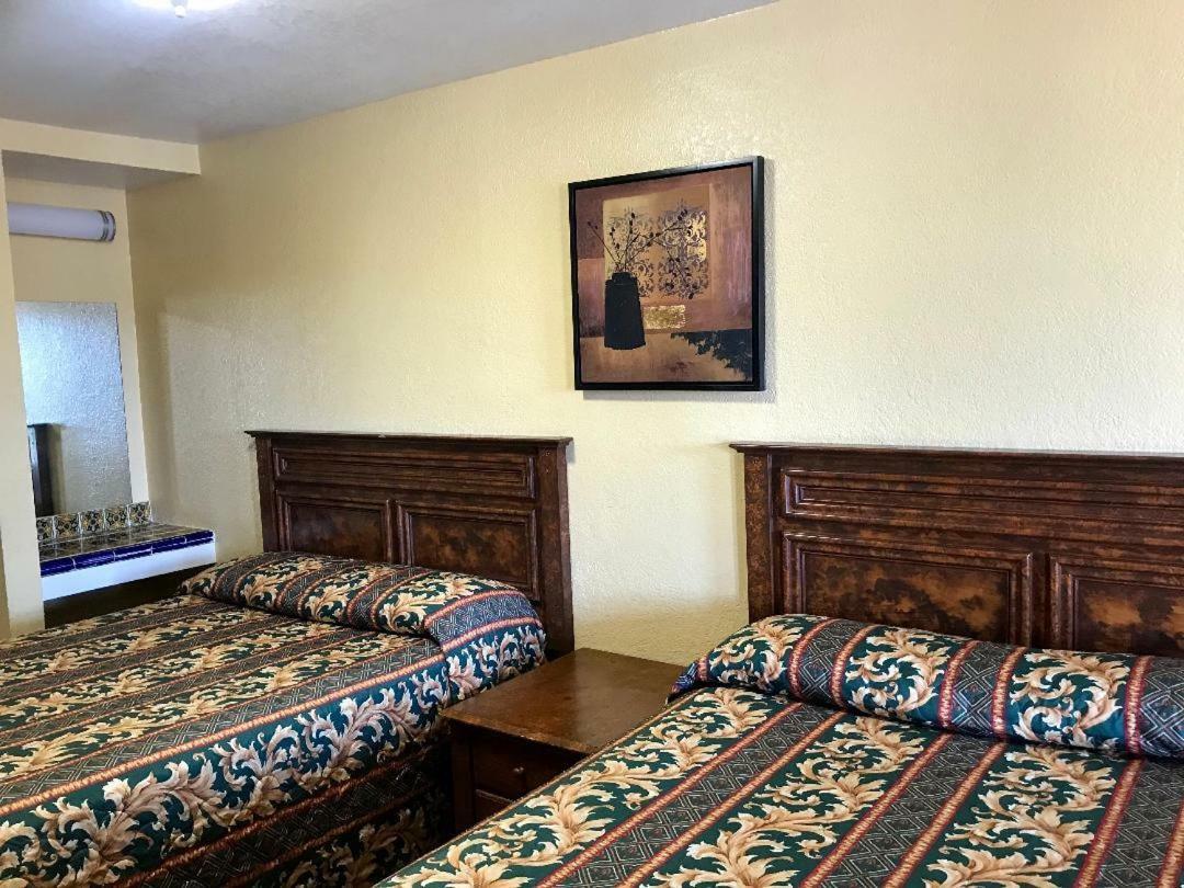 Hacienda Motel Escondido Dış mekan fotoğraf